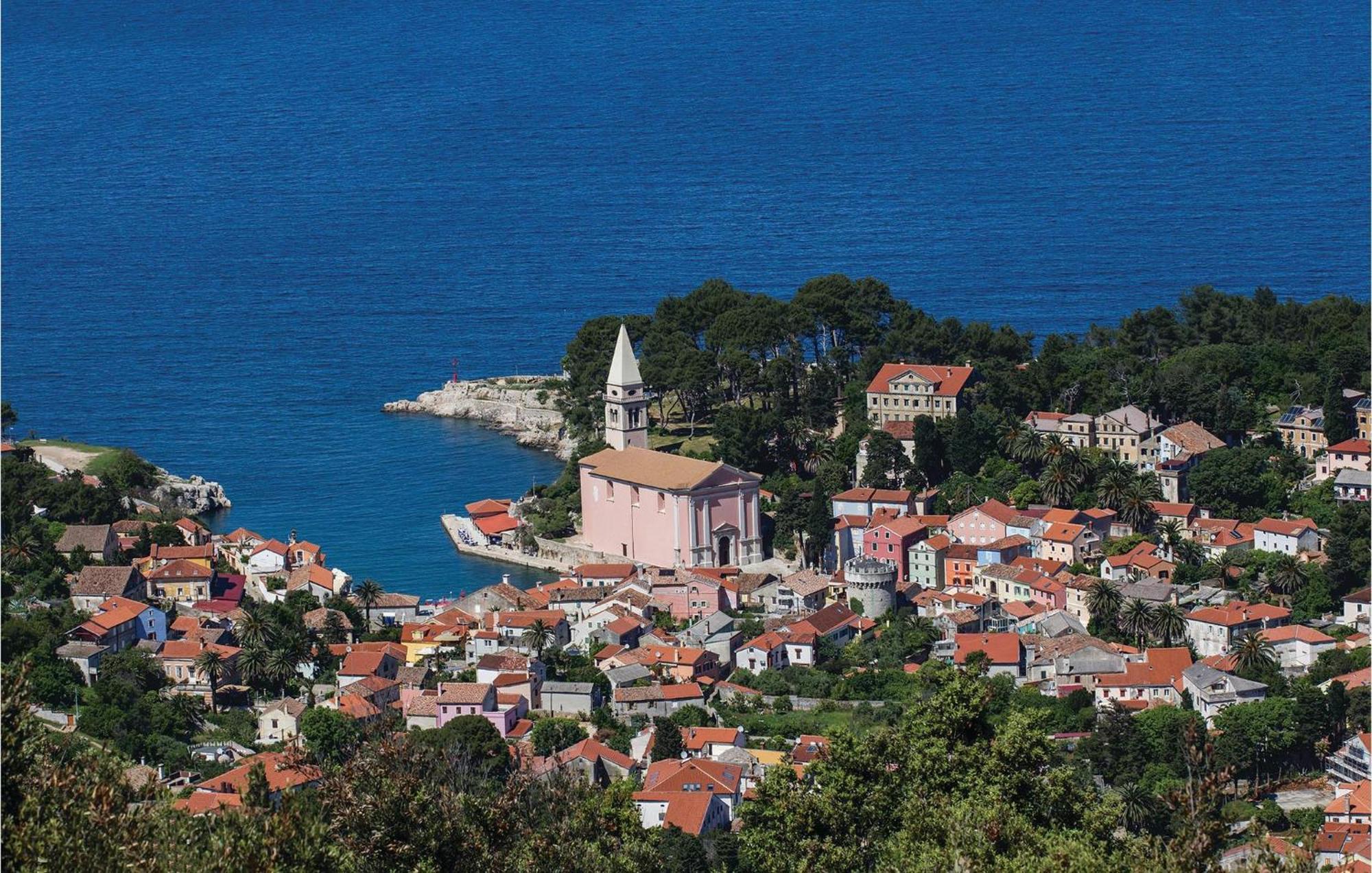 Lovely Apartment In Veli Losinj With Kitchen Dış mekan fotoğraf